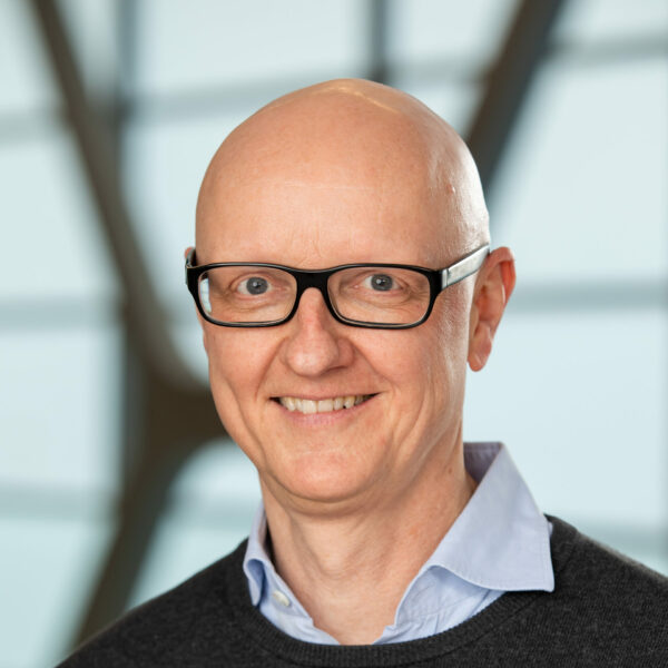 Henrik Mueller Henrik Mueller