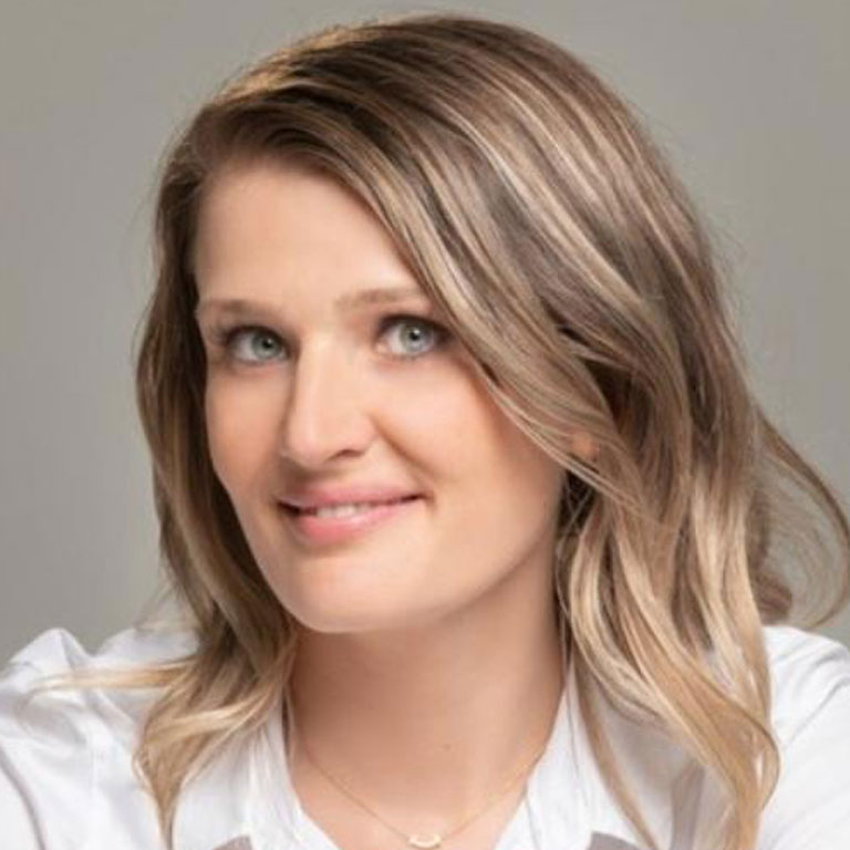 Tatjana-Bredow_768x768